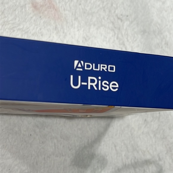 U-rise Foldable Aluminum Desktop Stand For Tablets - Picture 3 of 3